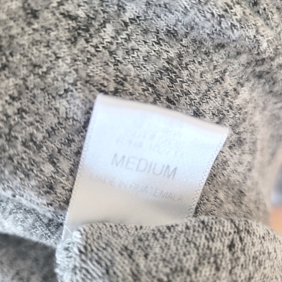 GIBSON Long Bell Sleeve Cozy Fleece Grey Top - Picture 7 of 12